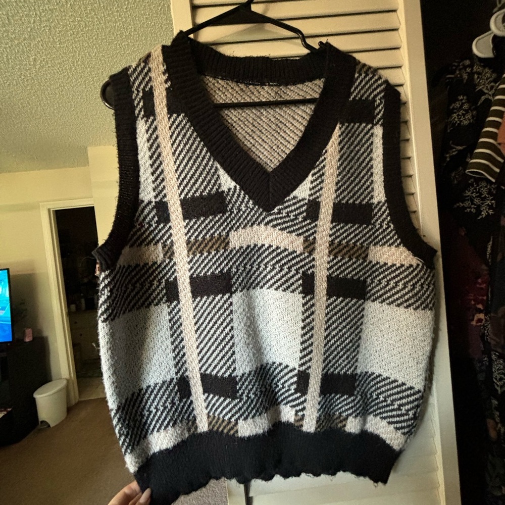 Sweater Vest